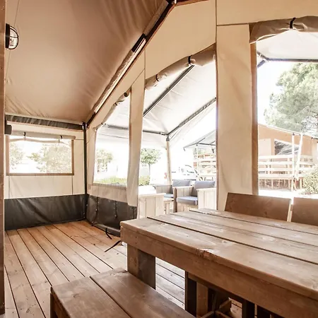 Easyatent Safari Tent Polari Holiday park