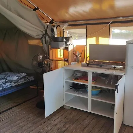 Easyatent Safari Tent Polari Holiday park
