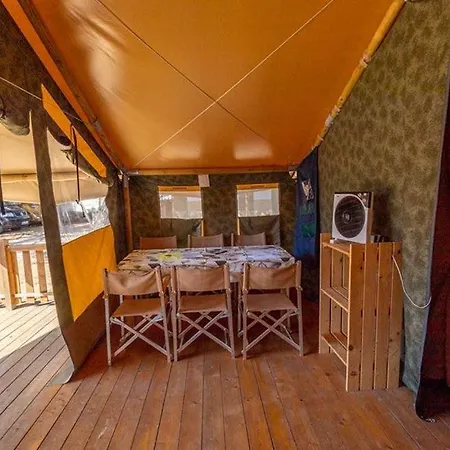 Easyatent Safari Tent Polari Holiday park