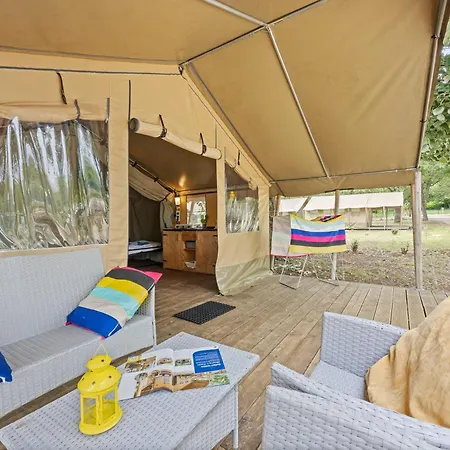 Easyatent Safari Tent Polari 홀리데이파크