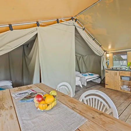 Üdülőpark Easyatent Safari Tent Polari *