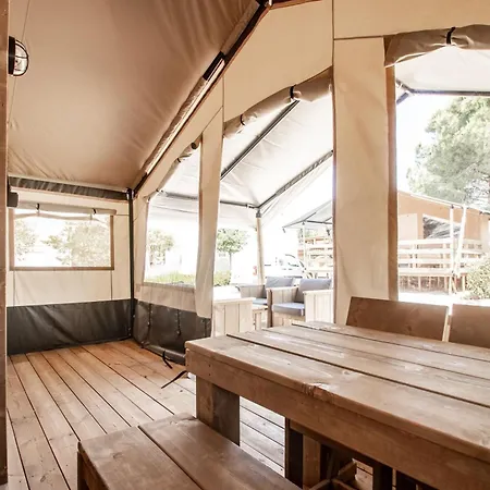 Easyatent Safari Tent Polari ホリデーパーク